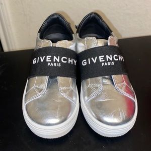Givenchy shoes | size:26 | 3 year old child can fit them. 26 is 9.5 in shoes